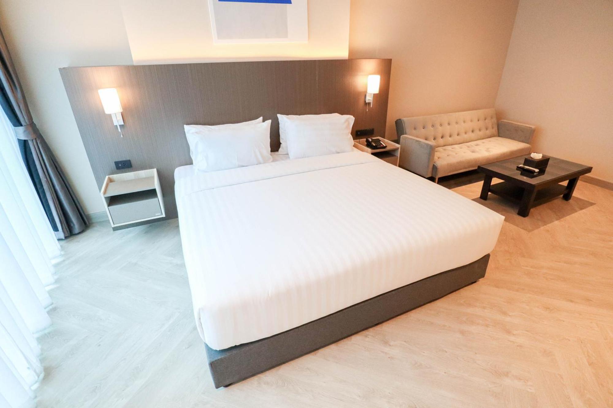The One Cozy Living Hotel Pattaya Exterior foto