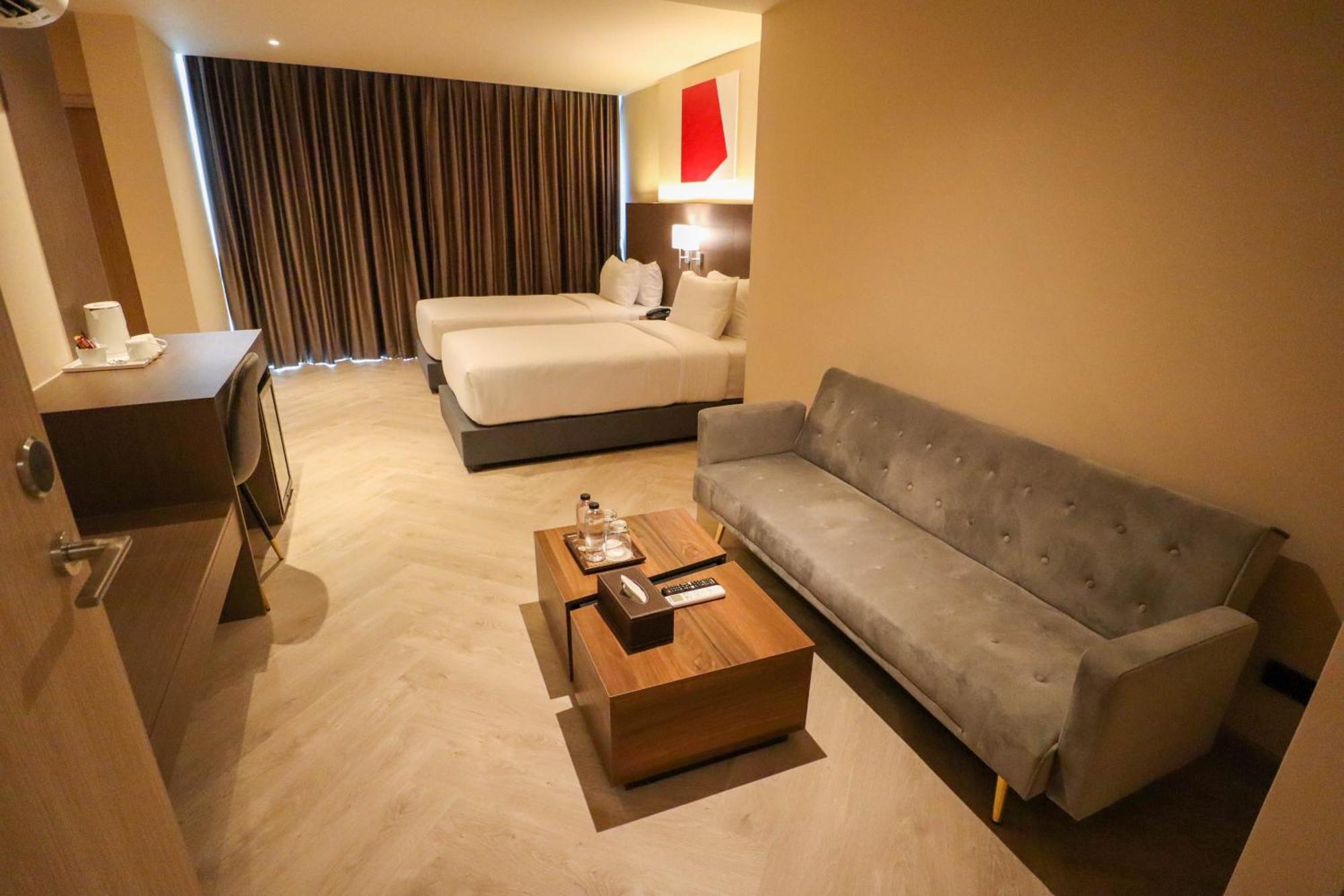 The One Cozy Living Hotel Pattaya Exterior foto