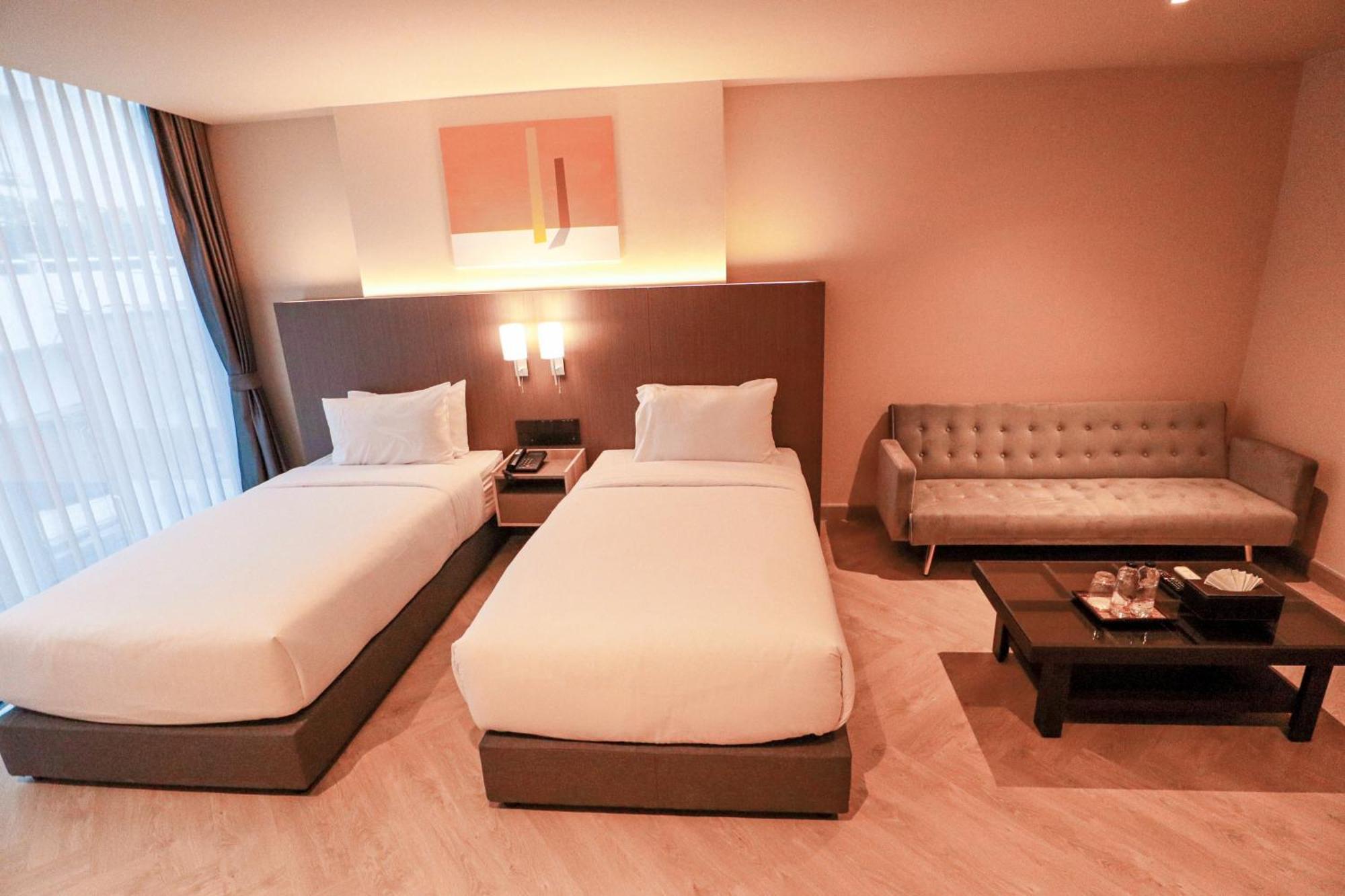 The One Cozy Living Hotel Pattaya Exterior foto
