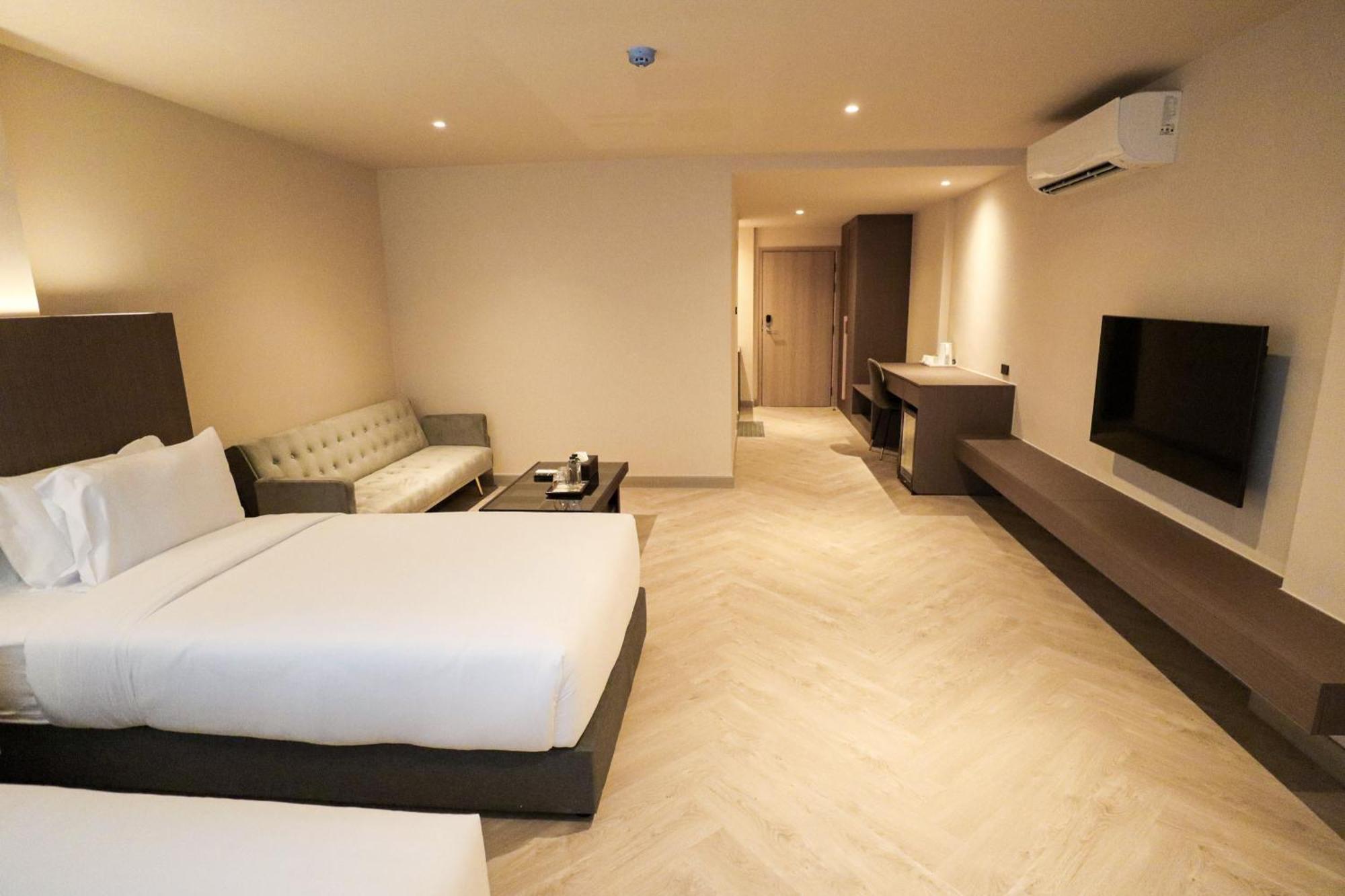 The One Cozy Living Hotel Pattaya Exterior foto